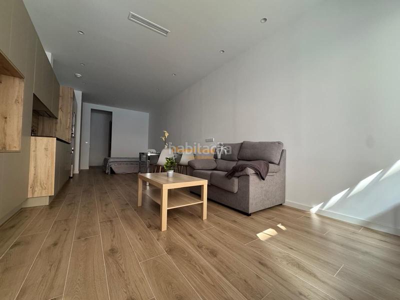 Foto 2b1907f7-8e30-4ee0-83c4-d60bcfbb1c3d. Lloguer loft a Plaza Crevillente - Antiguos Juzgados - El Asilo Elche / Elx