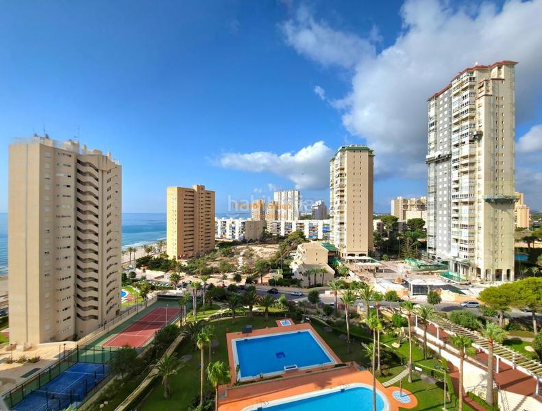 Foto fa0f4ed6-23eb-4843-b650-d5a3a498c954. Appartement mit parking in Playa Muchavista Campello (el)