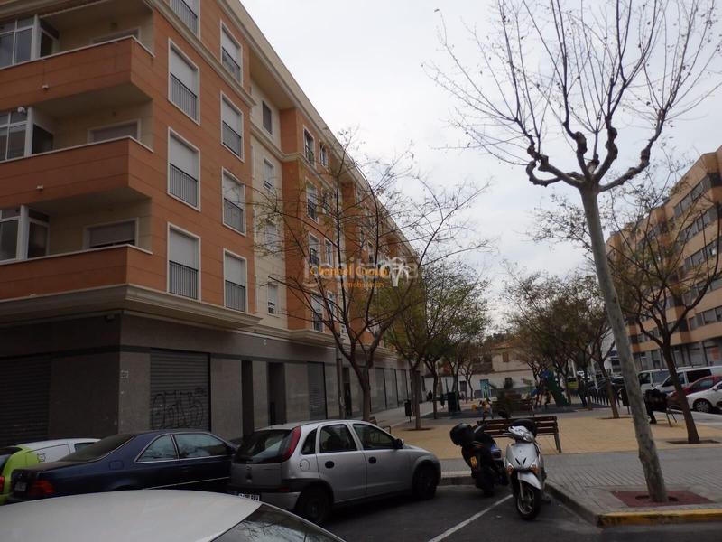 Foto f3c748a8-d505-4cea-aa88-6454df899b9c. Affitto locale commerciale in Centro Elche / Elx