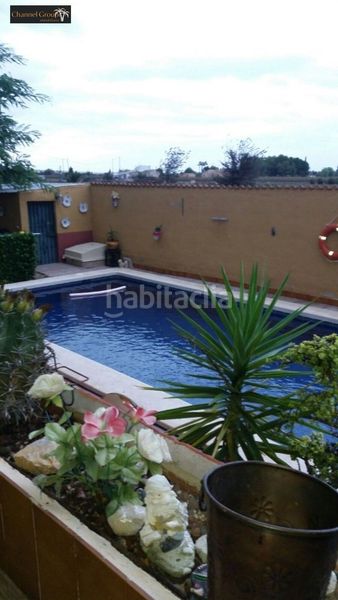 Foto fecaefd3-ace8-4bfa-8cb9-c55c584fa990. Xalet amb piscina a Dolores