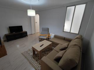 Apartament a Plaza Crevillente - Antiguos Juzgados - El Asilo. Se alquila piso en el pla