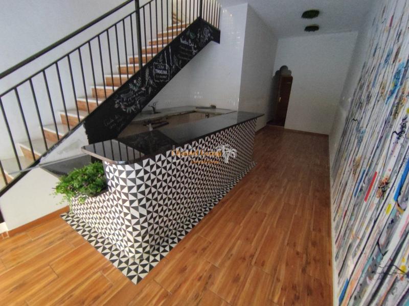 Foto 86e0b3a7-8d7a-4ea3-b618-56e110c3f49b. Location local commercial dans Centro Elche / Elx