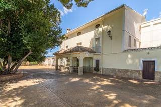 Masía en Ibi. Venta de parcela y casa de campo con estilo en ibi a 30 minutos