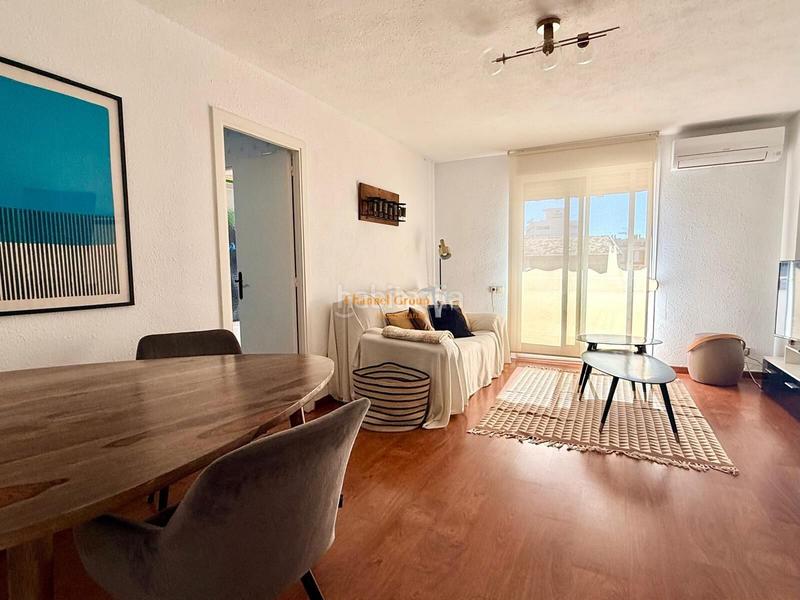 Foto 3c3fa534-c06d-4020-a1c2-7945e2be70c0. Piccolo appartamento con parcheggio in Vistahermosa Alicante