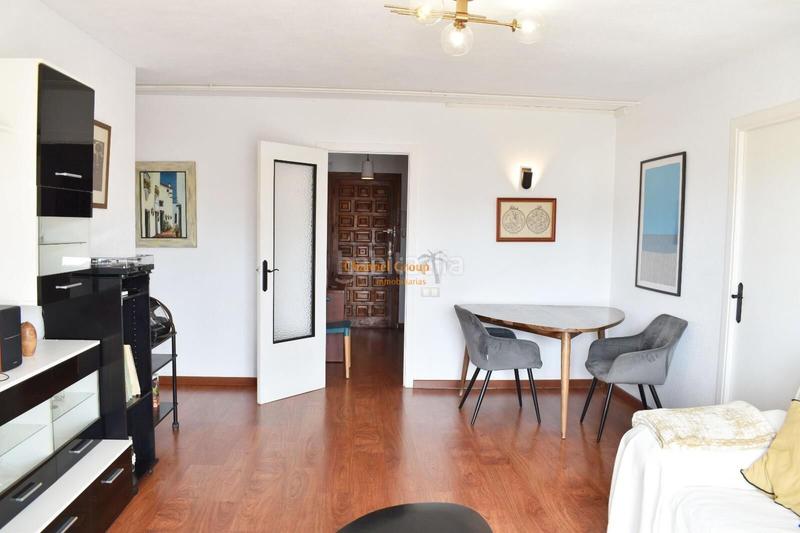 Foto 7ee828fd-057f-43bc-aa33-0ec9d6b1cba0. Piccolo appartamento con parcheggio in Vistahermosa Alicante