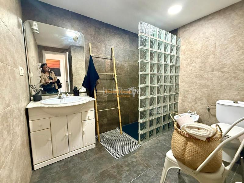 Foto e79d44e0-9bbe-40c1-829b-2fa53ddc86fb. Piccolo appartamento con parcheggio in Vistahermosa Alicante