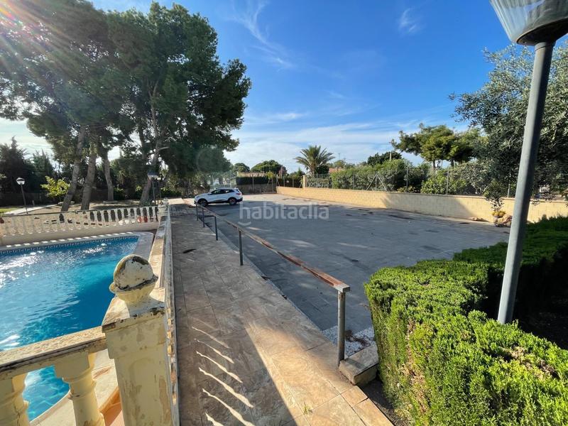 Foto 5b498f34-3c8f-4439-b74b-a4d543b2c5e0. Rent chalet with heating pool in Peña de las Águilas Elche / Elx