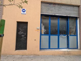 Business premise in Campoamor. Se vende local comercial zona plaza americaaltozano