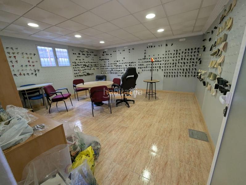 Foto 4933059b-ec18-43d9-ac4b-0f48e1e080a4. Alquiler nave industrial se alquila nave independiente en Elche / Elx