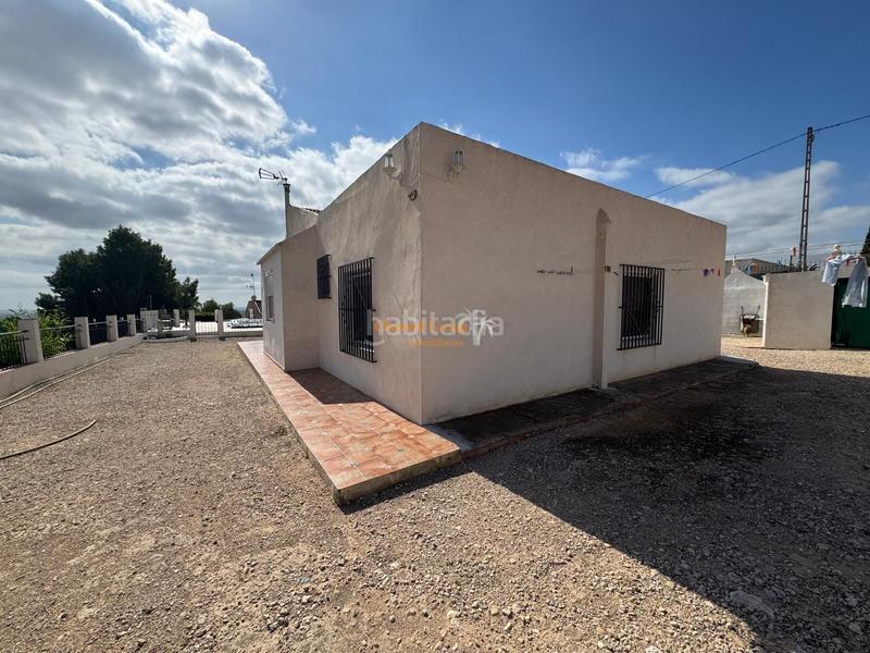 Foto 55ca8b9f-234f-49dc-a14e-79361afd22a9. Chalet se vende casa de campo zona trasvase !!!! en Albatera