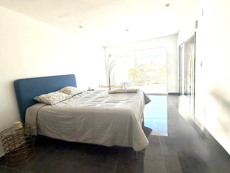 Foto 10371138-b4f9-4fd1-a867-2cda40eb62d8. Chalet avec parking piscine dans Santa Faz Alicante