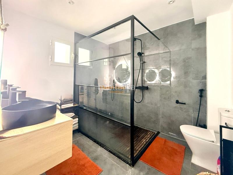 Foto 774f247e-f892-4f34-b7cc-f9708c689657. Chalet avec parking piscine dans Santa Faz Alicante