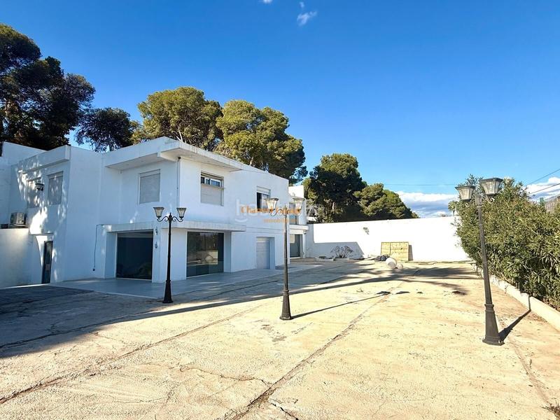 Foto f7d41fea-2171-41f4-b2a9-92fcf8dbc22b. Chalet avec parking piscine dans Santa Faz Alicante
