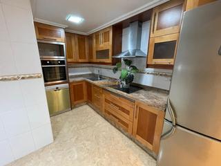 Pis  Calle capitan gaspar ortiz. Se vende piso con garaje, zona sector v !!!!!!!!!!!!!!