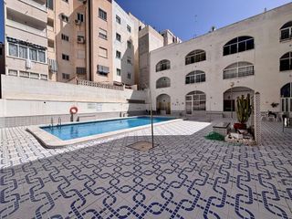Planta baixa  Calle del galeón. Apartamento a 500mtrs de playa del cura en torrevieja!