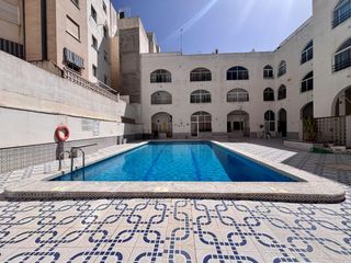 Erdgeschoss  Calle del galeón. Apartamento a 500mtrs de playa del cura en torrevieja!