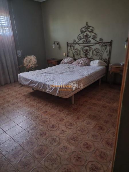 Foto 633a1493-9ce9-47c2-9394-ecb8a115e052. Xalet amb piscina a Ciutat Jardí - Torreta Verdí Elche / Elx