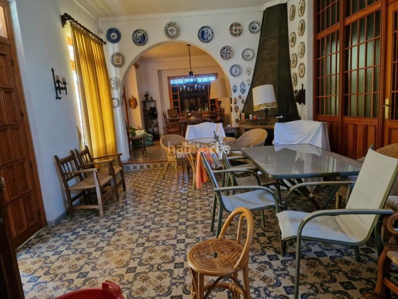 Foto da8cfe3e-cf9f-4c48-9390-e6b79bc6358b. Xalet amb piscina a Ciutat Jardí - Torreta Verdí Elche / Elx