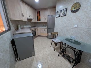 Rent Apartment in Pont Nou - Corazón de Jesús. Se alquila acogedor apartamento, junto a reina victoria !!!!!!