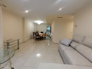 Location Appartement à Reina Victoria - Miguel Hernández. Se alquila piso en zona centro