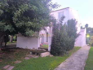 Miete Haus in Centro. Se alquila bungalow de dos dormitorios, dos terrazas, sueño azul