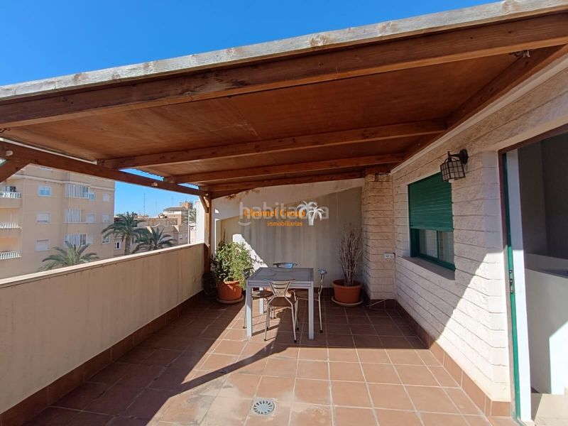 Foto e01a2dd9-6ebc-4a21-8cb7-9b3236fd175d. Casa amb calefacció aparcament a El Travaló - Martínez Valero Elche / Elx