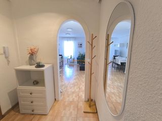 Location Loft à Reina Victoria - Miguel Hernández. Se alquila magnificio loft con balcón, zona centro junto a reina