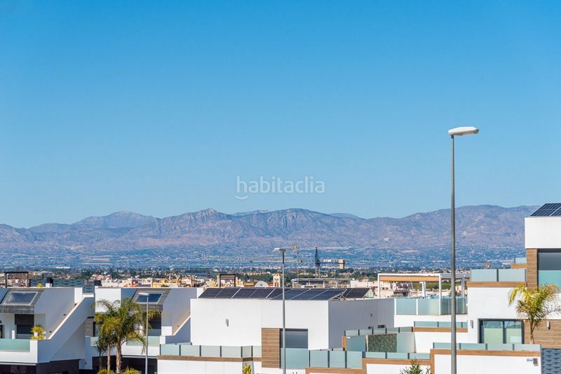 Foto 5e7a4bda-3f2f-40b8-a69d-da8de9fdc55c. Apartament amb piscina a Benijófar