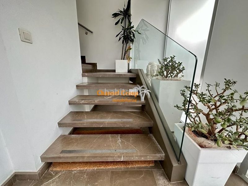Foto 4bd4a4ab-4d56-42fa-8bd4-b46edf0e182b. Miete büro mit heizung in Centro Elche / Elx