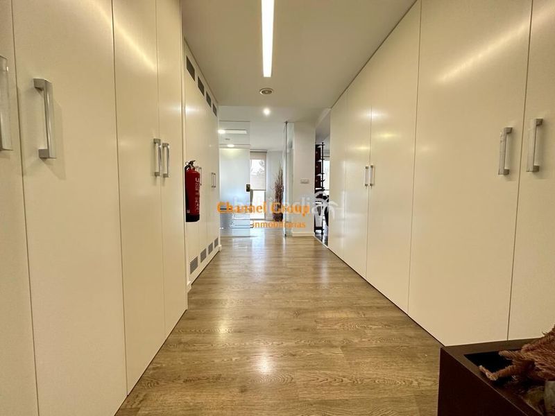 Foto e2f61c18-c2e8-4504-a91a-7f97a0b41e7a. Miete büro mit heizung in Centro Elche / Elx