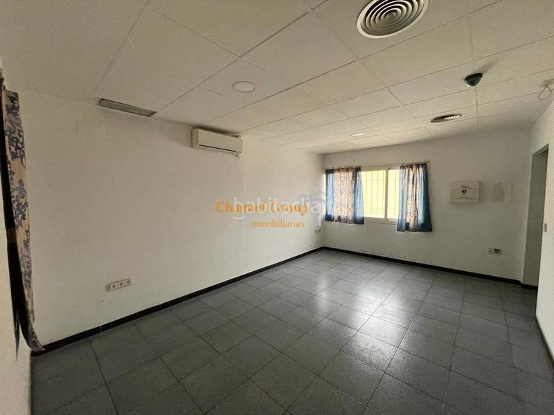 Foto ab3b0d25-8833-4dcb-bd31-045605c4fba5. Alquiler oficina se alquilan oficinas en el poligono de carrus en Elche / Elx