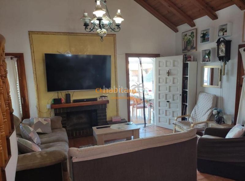 Foto 90b95678-e65c-48e7-b7ff-47778e5287e6. Xalet amb aparcament piscina a La Portalada Elche / Elx