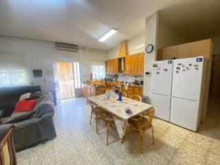 Casa a Albatera. Se vende parcela 6000 m2 , con casa de 360 m2 , zona trasvase cr