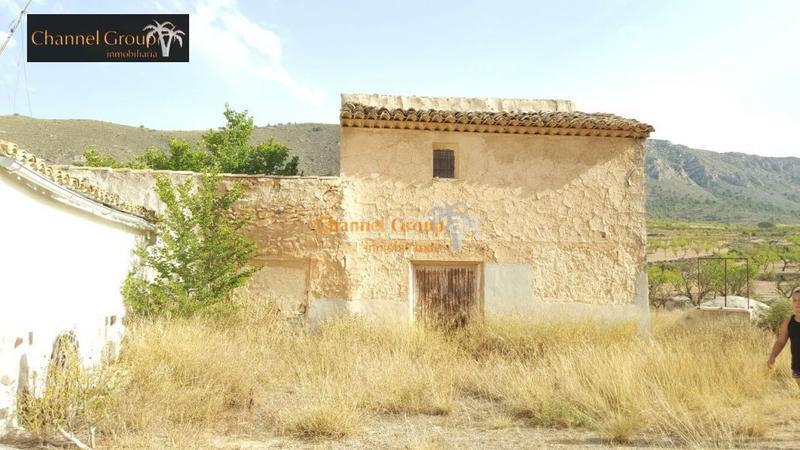 Foto 99c26351-e79b-41ae-89d3-67bb482d8b33. Casa se vende terreno con casa en Algueña