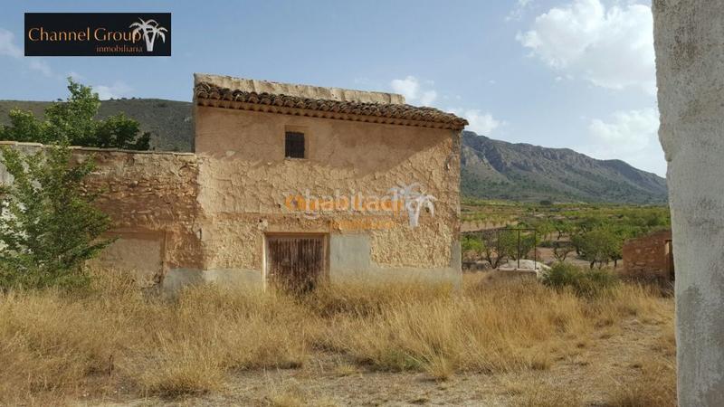 Foto af422f38-bb5c-46c3-a814-34ea58bfda72. Casa se vende terreno con casa en Algueña