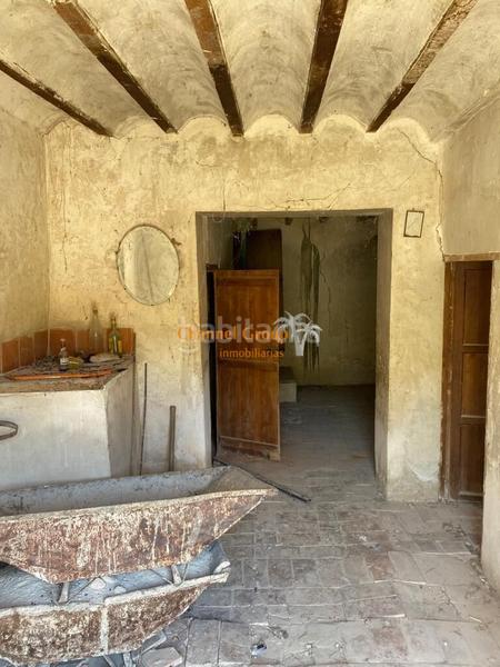 Foto b78597fa-580b-4bce-9b17-8225ea39891d. Casa se vende terreno con casa en Algueña