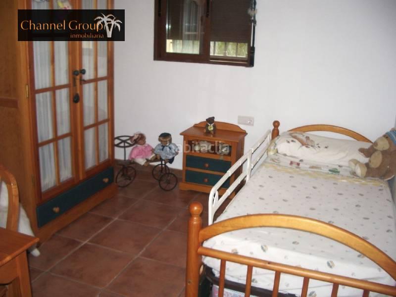 Foto eadfed8d-7208-4297-b790-da7dc134ef12. Casa en Las Bayas Elche / Elx