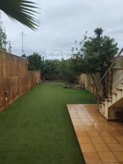 Rent Semi detached house  De sant esteve. Chalet adosado en primera línea de mar en malgrat de mar  4 habi