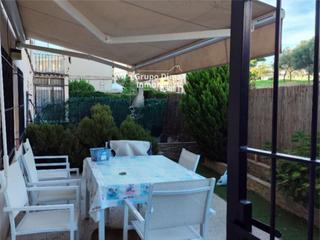 Pis  Grup miquel mateu. Encantador piso en venta en sant feliu de guíxols con terraza y