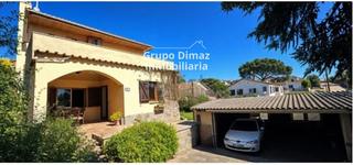 Xalet  Ben. Chalet en venta en santa coloma de farners con gran jardín, terr