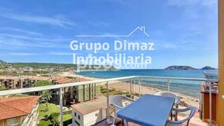 Lloguer Pis  L'assutzena. Ático en alquiler en lestartit en primera línea de mar con balcó