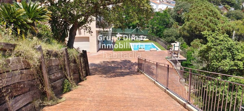 Foto 1221cb5d-8f46-4ea2-b9d1-655c60917822. Casa amb aparcament piscina a Sant Cebrià de Vallalta