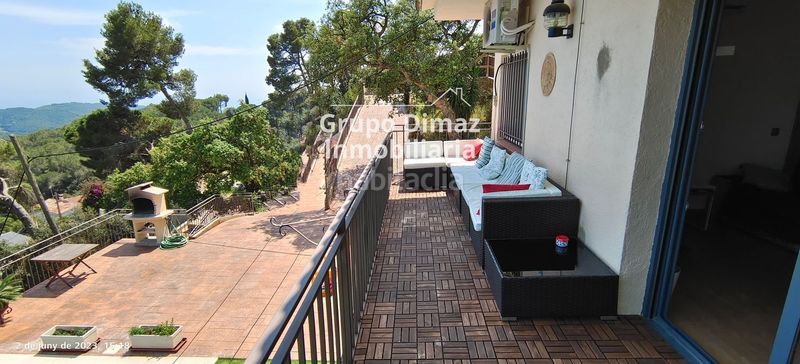 Foto 6daf38a5-3185-49e4-858c-51f1999379cb. Casa amb aparcament piscina a Sant Cebrià de Vallalta