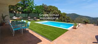 Haus  Centre. Casa con licencia turística en venta en sant cebrià de vallalta