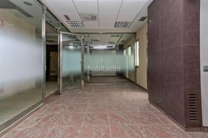 Foto e187b5b6-7451-444c-b6f0-250ff0bd9440. Local commercial dans Sant Vicenç dels Horts