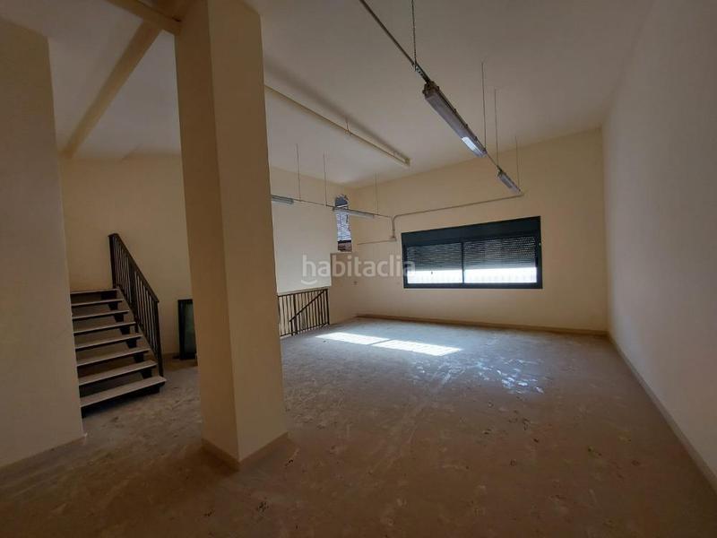 Foto a3ffbd3e-66a5-48d9-9111-dc9b00bf29e8. Locale commerciale in Centre Viladecans