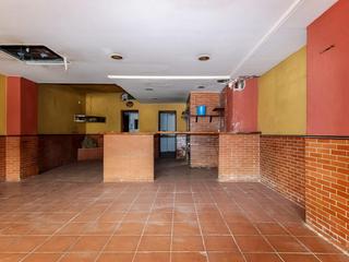 Local commercial  De la cerdanya. Local en venta en sant boi de llobregat