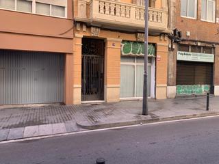 Locale commerciale  De la mare de déu del remei. Local comercial en poble sec