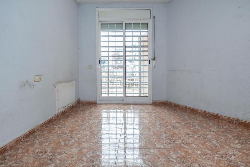 Foto 54d02bfa-efce-4d66-9345-e4482b0e2e70. Piso  en venta en Ciutat Cooperativa-Molí Nou Sant Boi de Llobregat