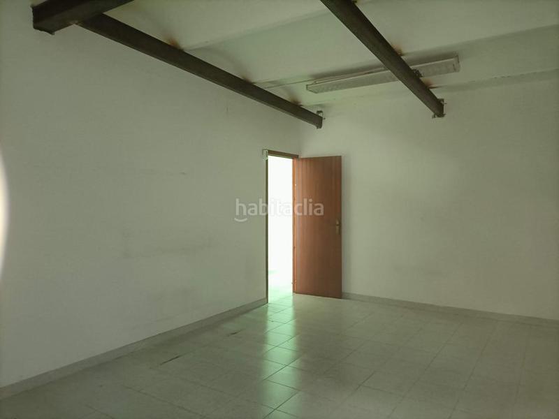 Foto e937ca29-4166-4b18-9a6c-e4e510a5171c. Casa a schiera in Sant Esteve Sesrovires